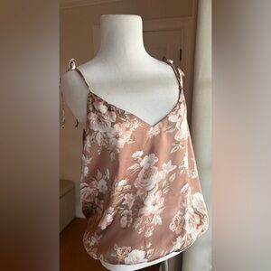 Socialite Tan & White Floral Top Addison Cropped Cami NWT Medium from Stitch Fix